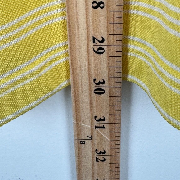 Under Armour Performance Polo Shirt Men Medium Yellow Greenbriar Old White TPC - Picture 9 of 9